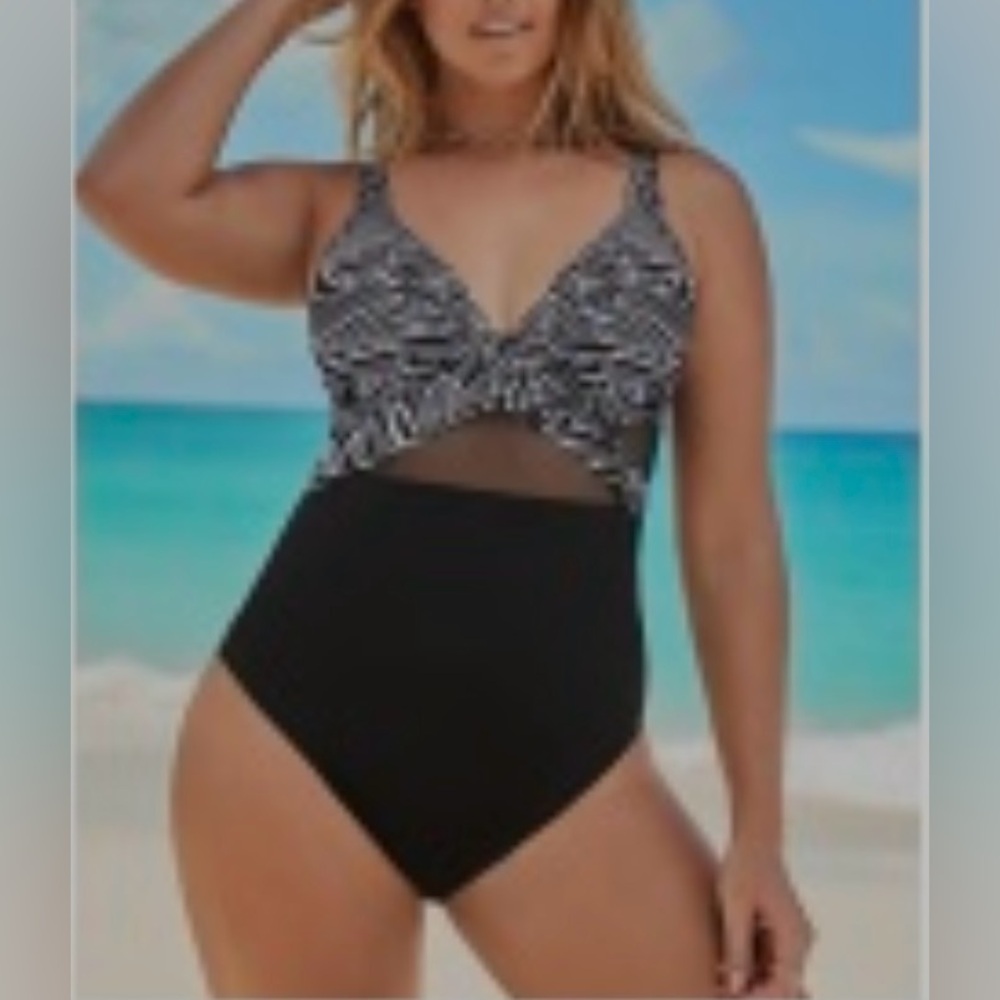 Cutout Mesh underwire one piece swimsuit